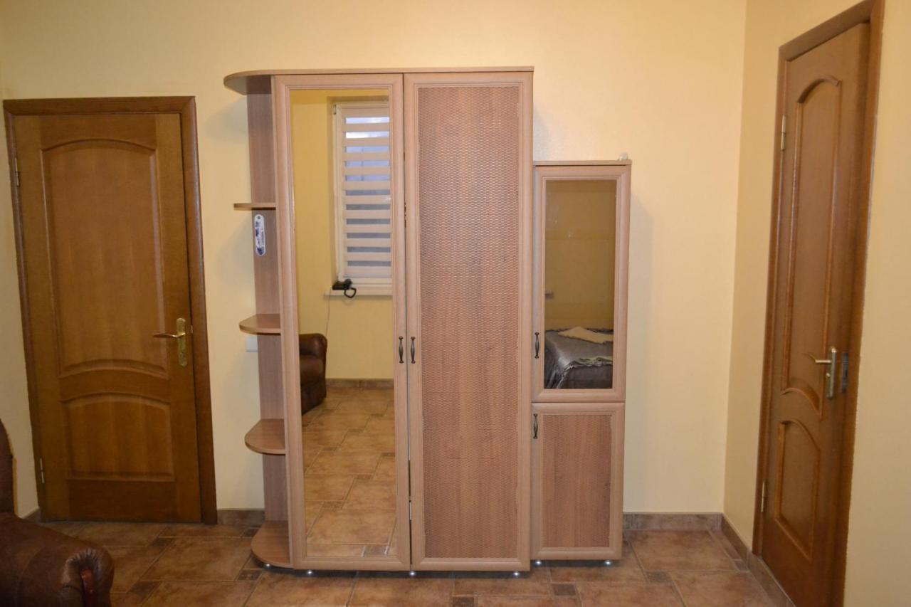 Hotel Rava-Ruska Kültér fotó